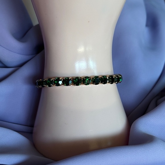 ⚜️ Elegant Bracelet With Deep Green Zirconia 💎🟢 - Picture 6 of 7